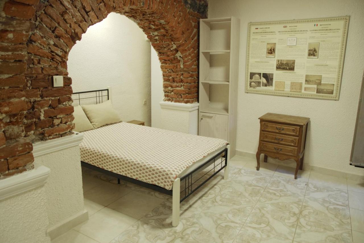 Interhost Guest Rooms And Apartments Sofia Luaran gambar